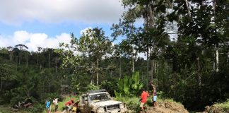 EU-STREIT PNG deliver training despite of road conditions